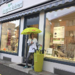 Drogerie Krämer: Foto Leihschirmaktion bülachSTADT