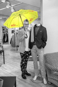 Mode Huber: Foto 2 Leihschirmaktion bülachSTADT