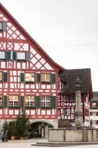 Foto Rathausbrunnen, Rathaus und Schirmmacherhaus bülachSTADT